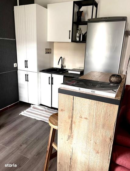 Apartament cu 2 camere decomandat, mobilat în Exterior Vest