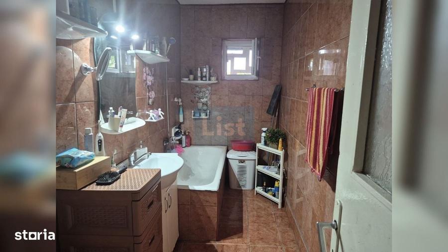 Apartament cu 4 camere decomandat în 23 August