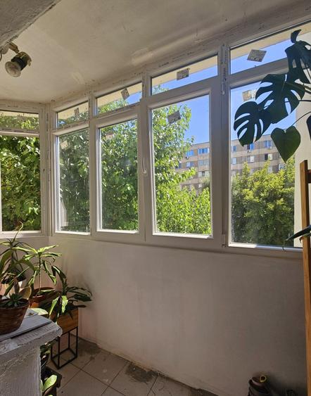 Casă cu 4 camere în Runcu
