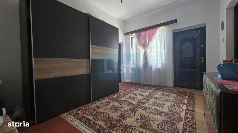 Casă cu 4 camere în Dudașu