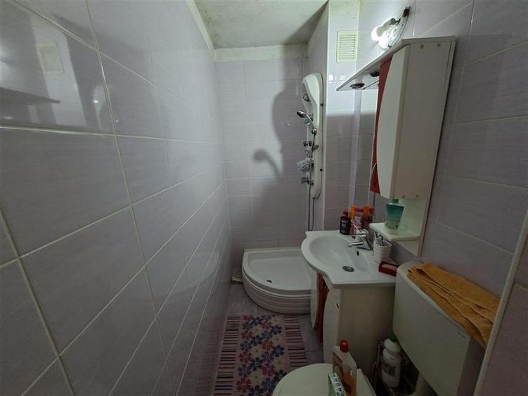 Apartament cu 4 camere semidecomandat în Gheorgheni