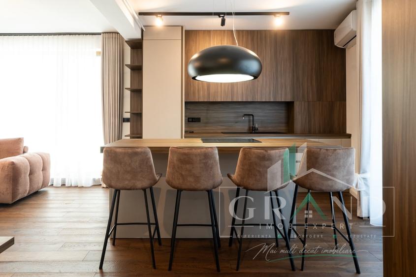 Penthouse cu 3 camere semidecomandat, mobilat în Grigorescu