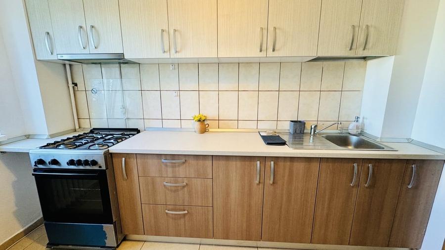Apartament cu 2 camere decomandat, mobilat în Turda