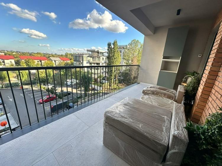 Apartament cu 2 camere decomandat în Sisești