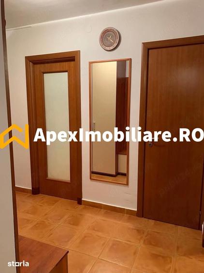 Apartament cu 3 camere decomandat, mobilat în Ozana