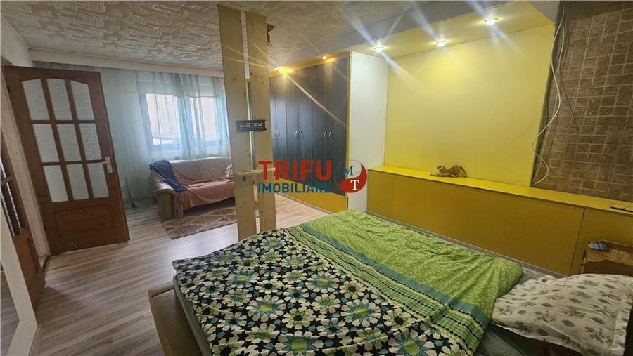 Casă individuală cu 7 camere cu Canalizare în Tolstoi