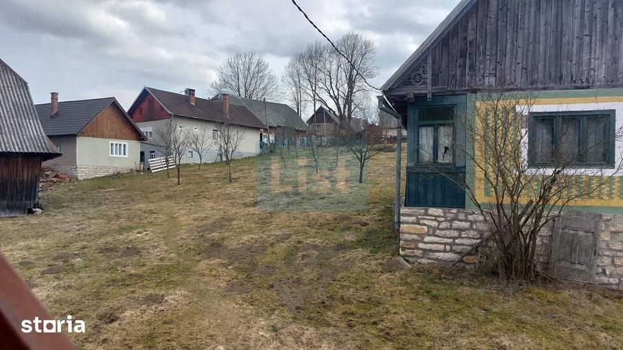 Casă cu 3 camere cu Teren 2841 Mp în Mărgău