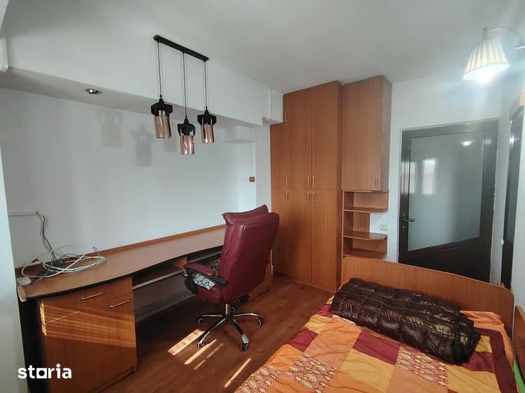 Apartament cu 3 camere decomandat în Ultracentral