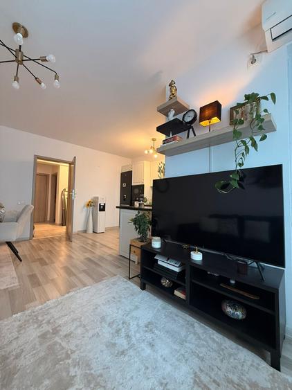 Apartament cu 3 camere decomandat în Militari