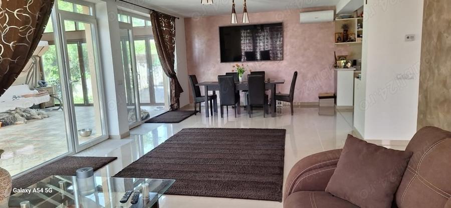 Casă cu 5 camere cu Teren 2500 Mp în Iris