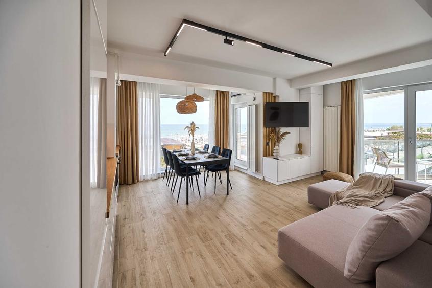 Apartament cu 3 camere decomandat, mobilat în Central
