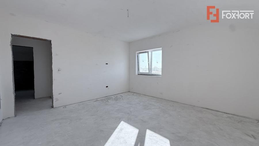 Duplex cu 4 camere cu Canalizare în Moșnița Veche