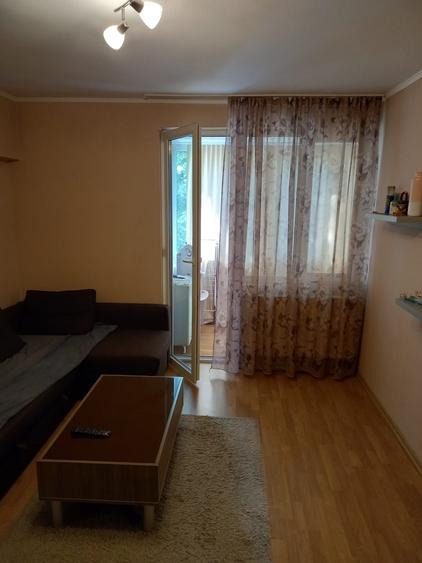 Inchiriez apartament 2 camere - 1