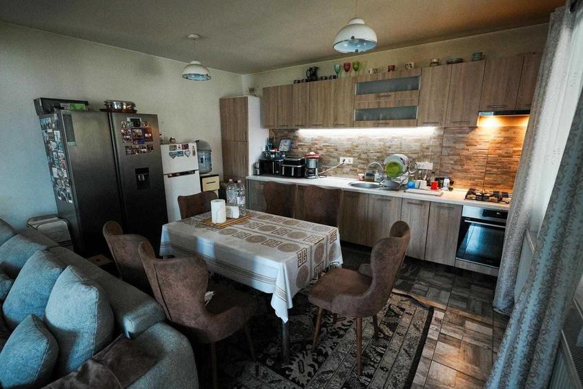Casa individuala 5 camere de vanzare in Comuna Berceni, aproape de Bucuresti, scoala si soseaua principala, direct de la proprietar! - 6