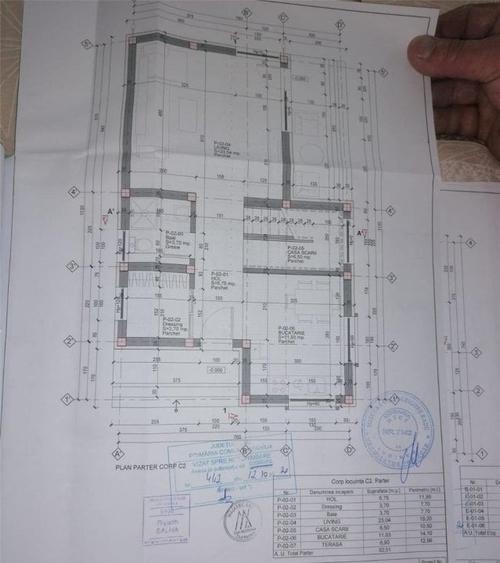 Casă individuală cu 4 camere cu Canalizare în Exterior Est