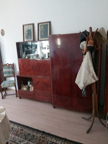 Casă cu 3 camere în Central