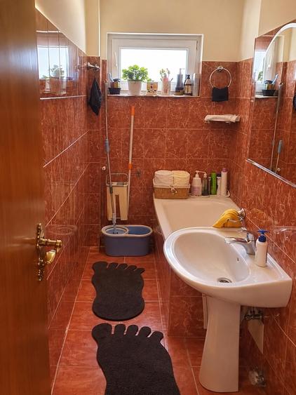 Apartament cu 2 camere decomandat în Girocului