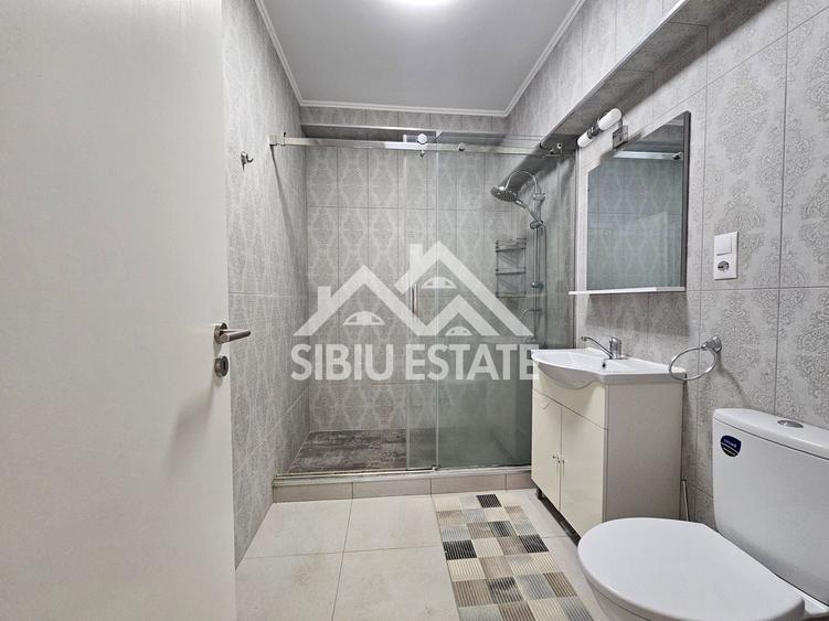 Apartament cu 3 camere decomandat, mobilat în Turnișor