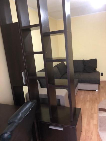 Apartament cu 2 camere decomandat în Nicolina