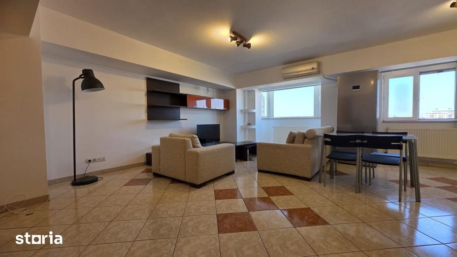 Apartament cu 3 camere în Centrul Civic