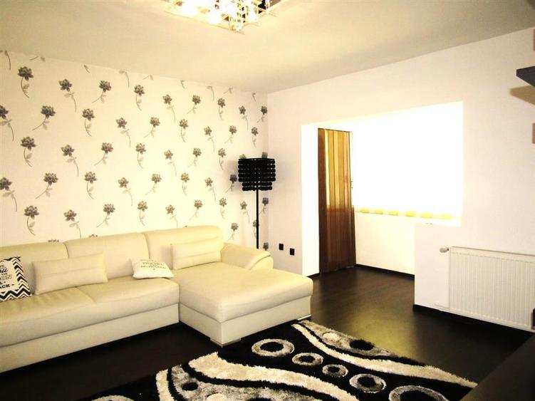Apartament cu 2 camere decomandat în Micro 4
