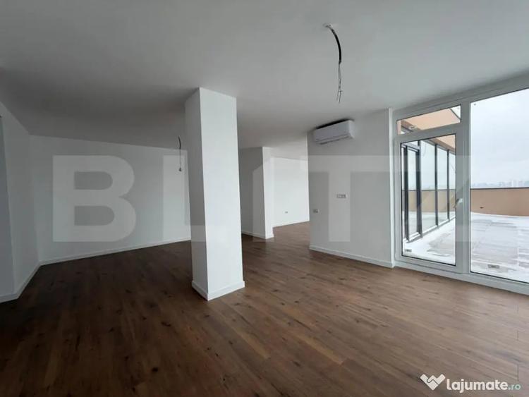 Apartament cu 4 camere semidecomandat în Torontalului