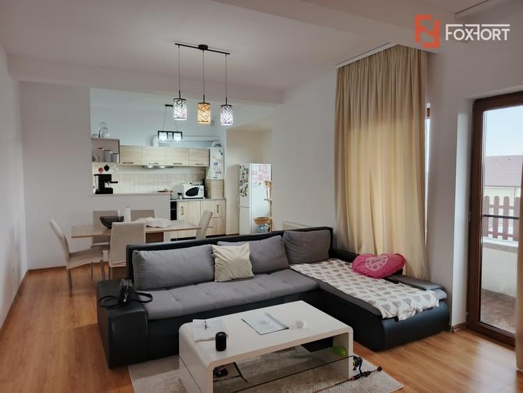 Apartament cu 3 camere decomandat, mobilat în Sânandrei