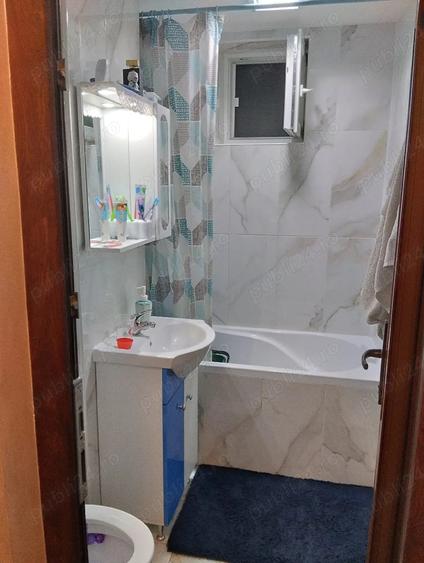 Apartament cu 2 camere decomandat în Exterior Vest