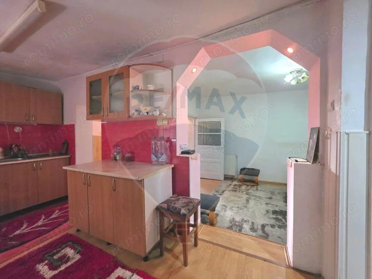 Casă cu Teren 262 Mp în Vitrometan