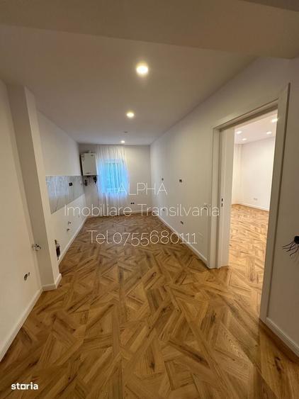Apartament cu 3 camere în Central — fotografia 3