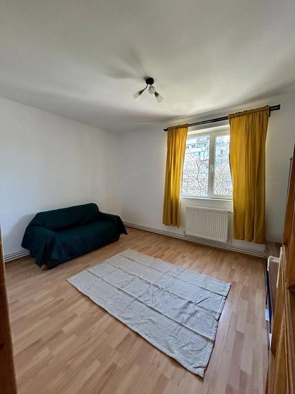 Apartament cu 2 camere semidecomandat în Careiului