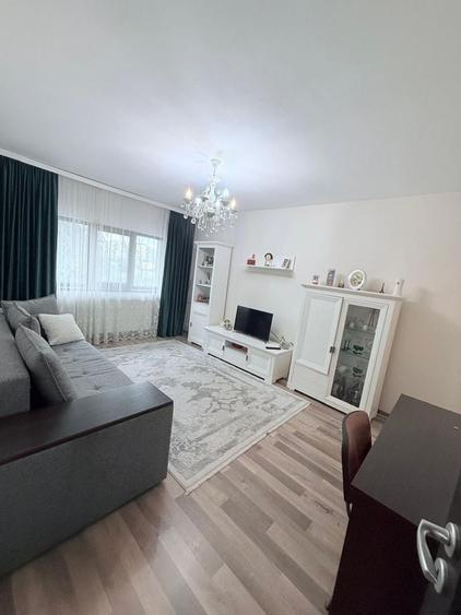 Apartament cu 2 camere decomandat în Tătărași