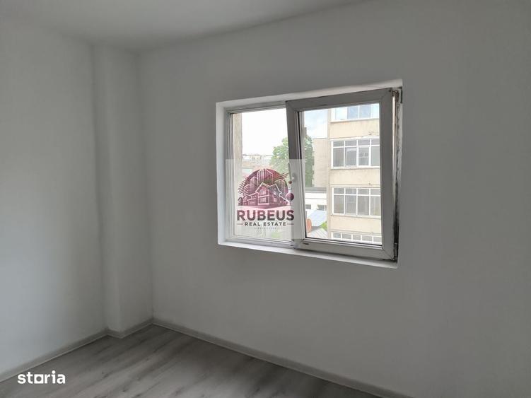 Apartament cu 4 camere în Gura Văii