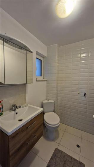 Casă cu 3 camere cu Canalizare în Bucium