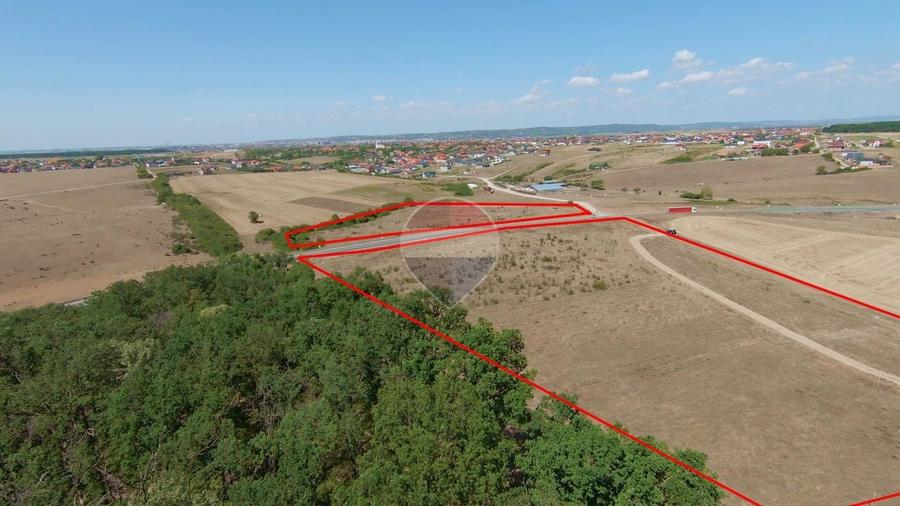 Teren Construcții intravilan de 16144 mp, în Exterior Sud