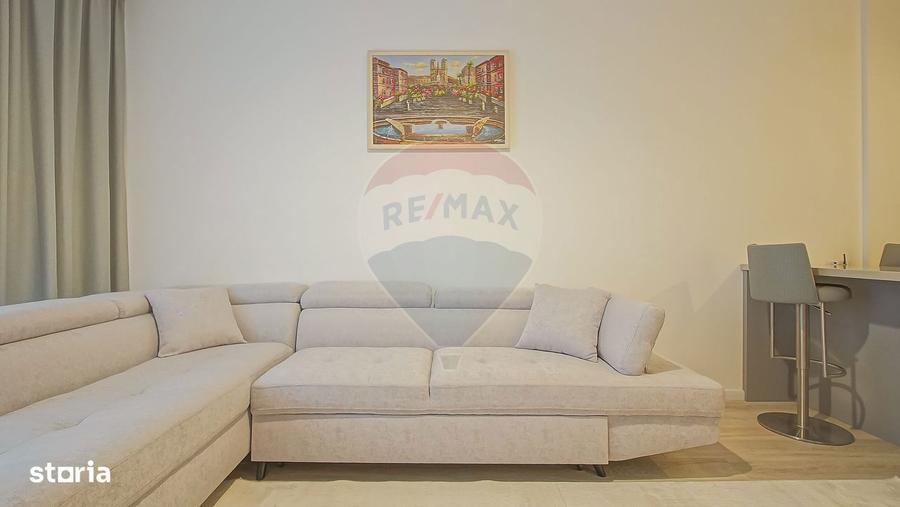 Apartament cu 3 camere, mobilat în Tractorul