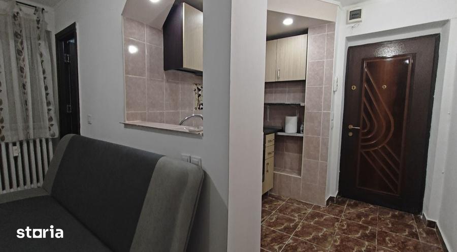 Doua camere, semidecomandat, parter/4, langa Piata din Valea Rosie - 5
