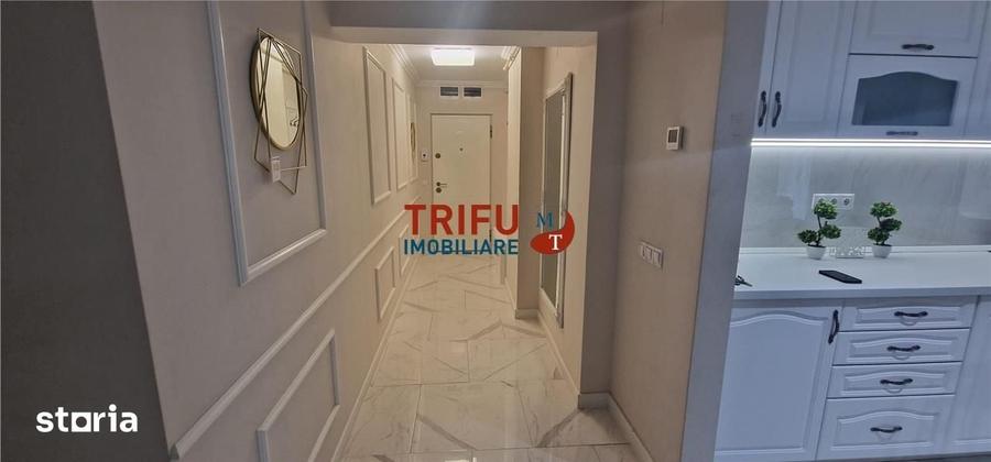 Apartament cu 3 camere decomandat în Cetate