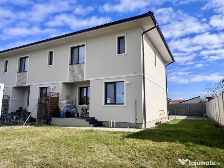 Casă cu 3 camere cu Teren 166 Mp în Giroc
