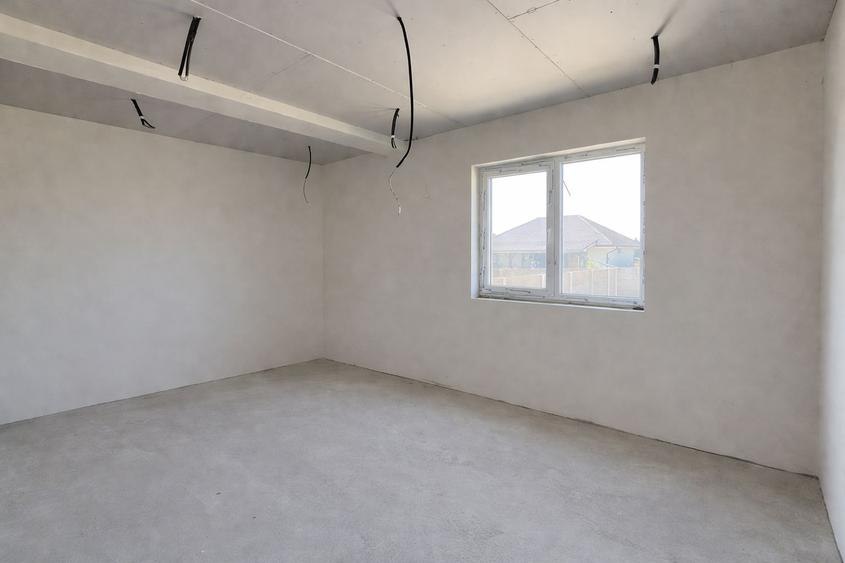 Duplex cu 5 camere cu Canalizare în Urseni