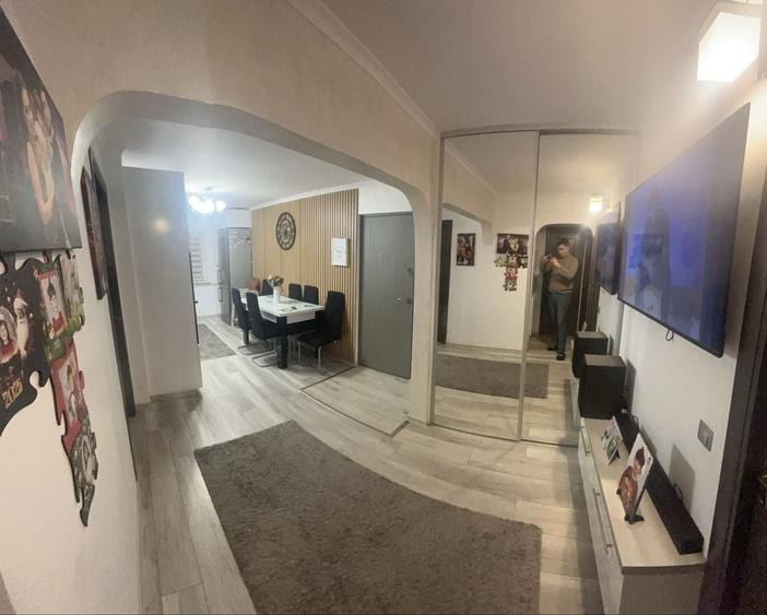 Apartament cu 3 camere decomandat în Mărăști
