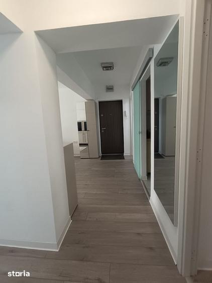 Apartament cu 3 camere decomandat în Petros