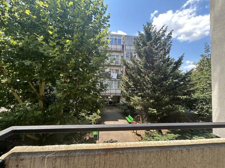 Garsonieră decomandată în Jilava