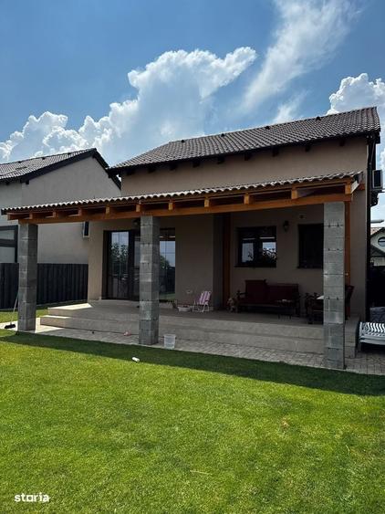Casă cu 3 camere în Central