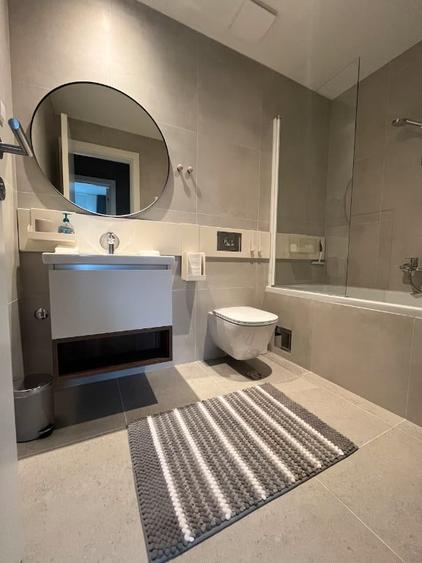 Apartament cu 3 camere decomandat în Berceni
