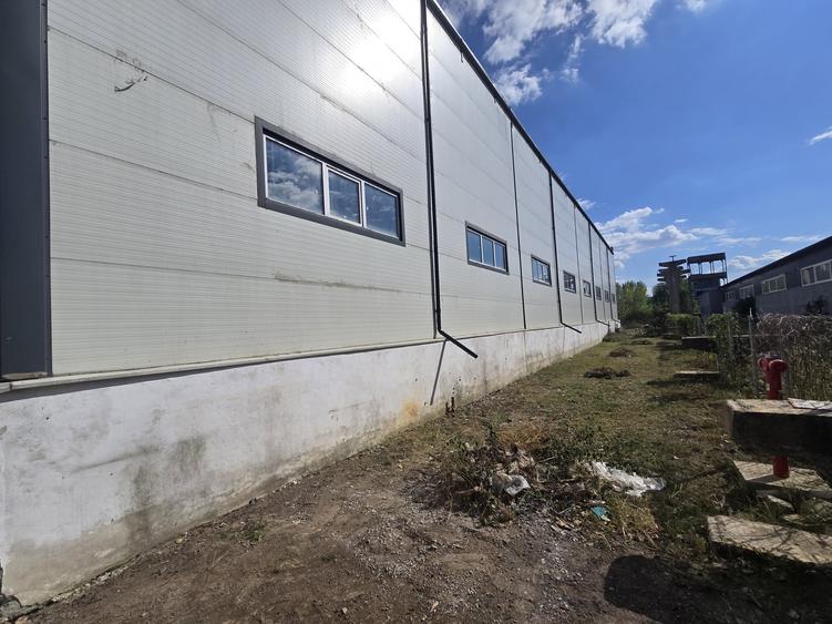 Spațiu industrial, de 1,000 mp, în Cug