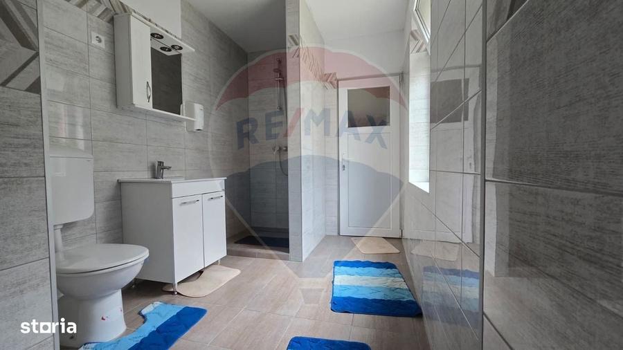 Casă cu 3 camere cu Teren 250 Mp în Central