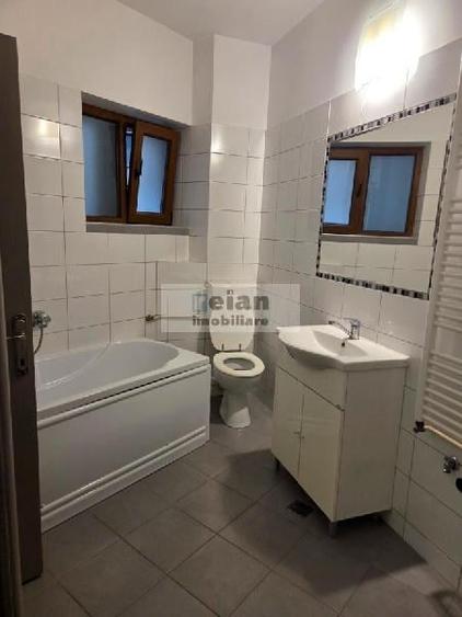 Apartament cu 2 camere semidecomandat în Rosetti