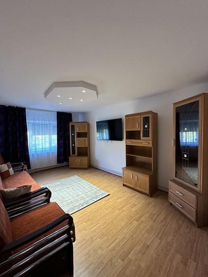 Apartament cu 2 camere decomandat în Govândari