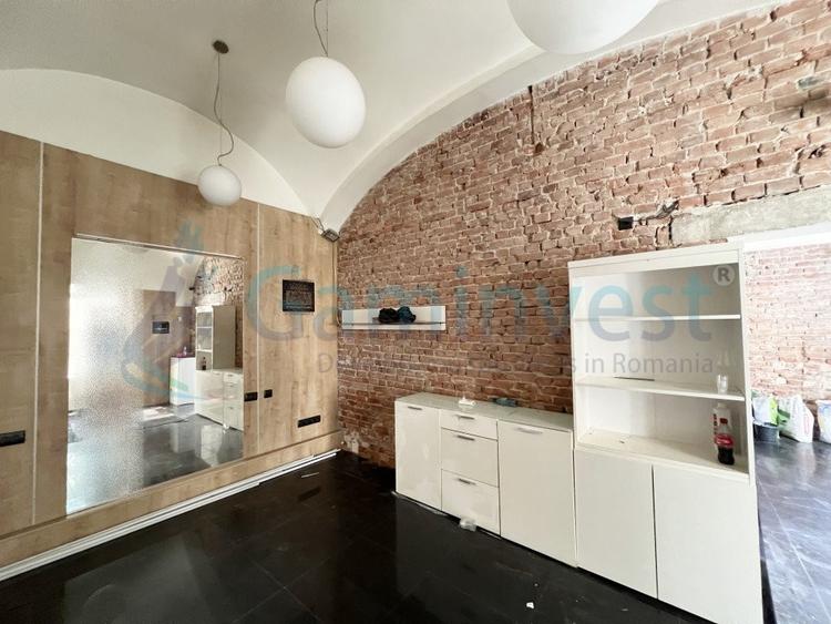 Apartament cu 2 camere decomandat în Ultracentral
